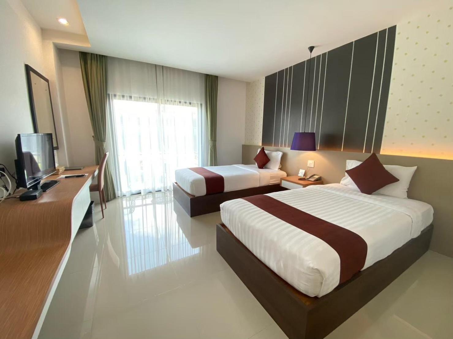 Siva Royal Hotel Phatthalung Bagian luar foto