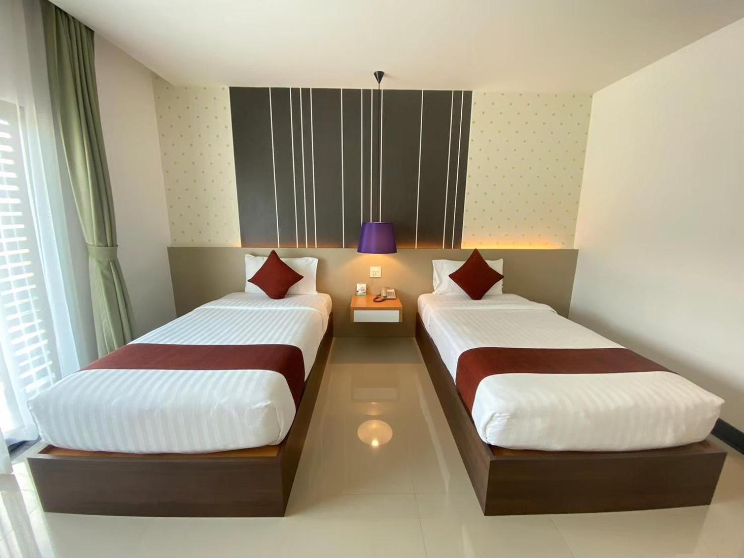 Siva Royal Hotel Phatthalung Bagian luar foto