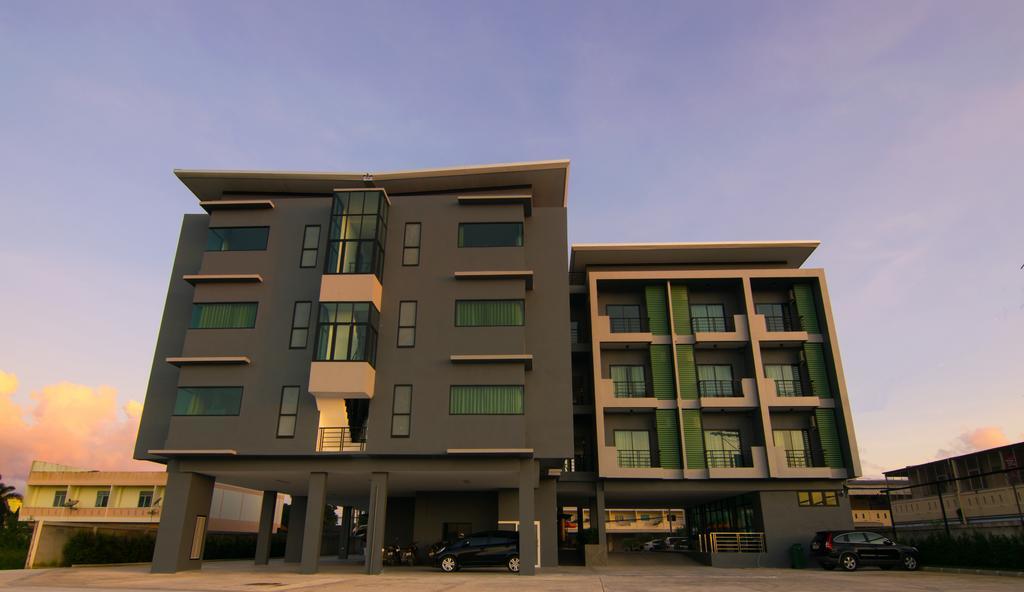 Siva Royal Hotel Phatthalung Bagian luar foto