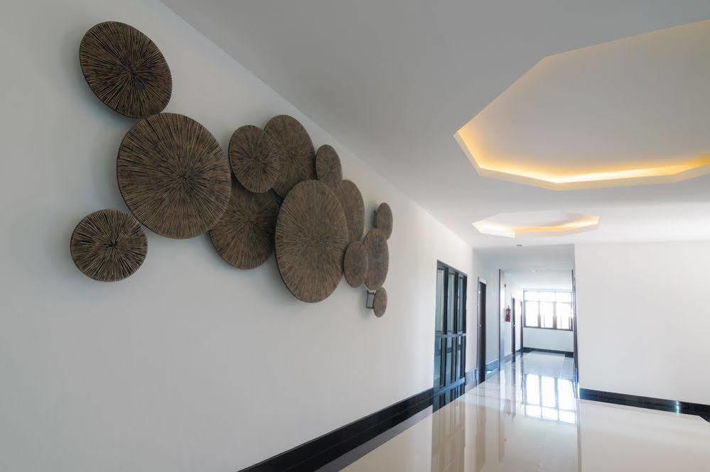 Siva Royal Hotel Phatthalung Bagian luar foto