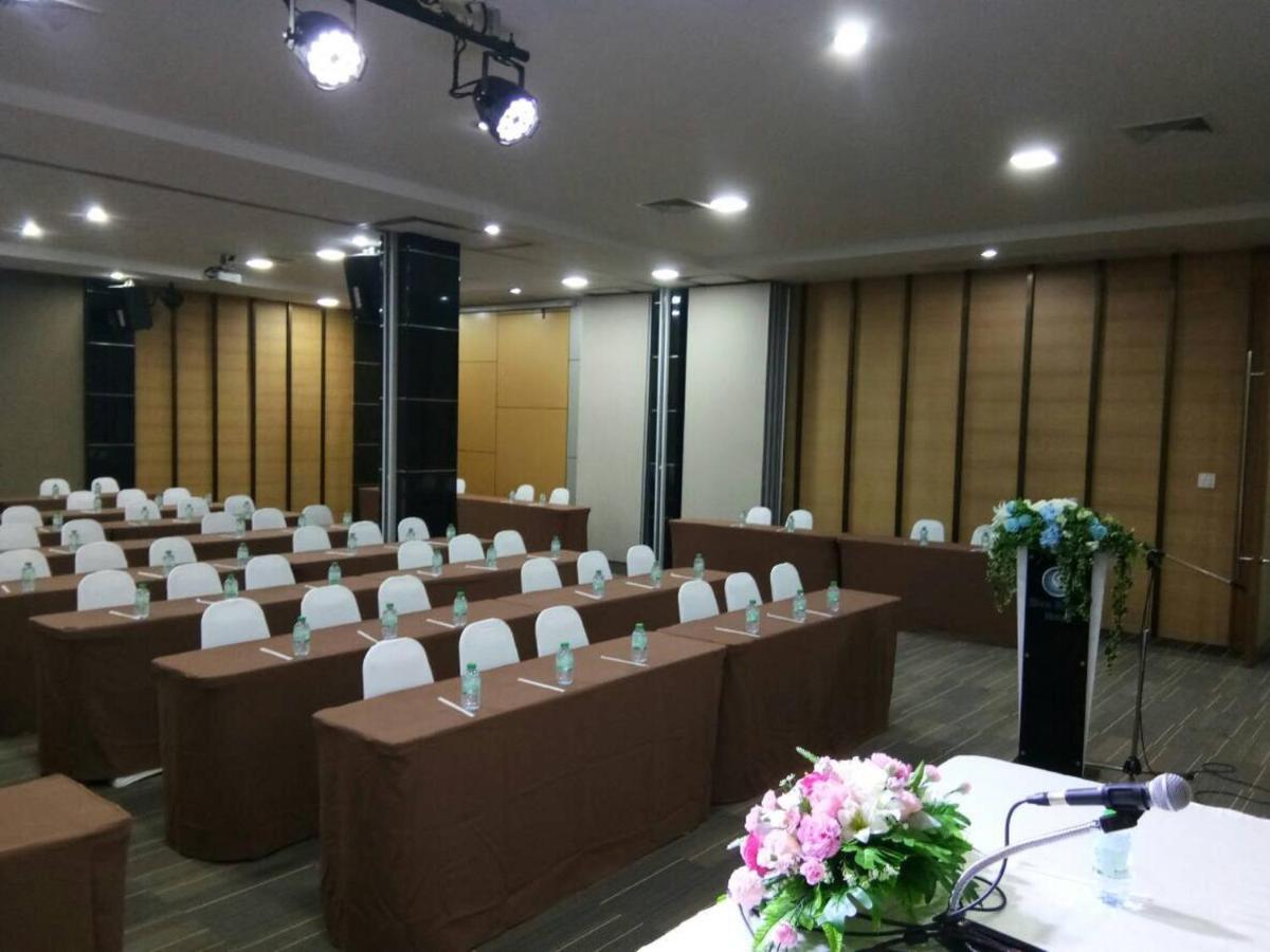 Siva Royal Hotel Phatthalung Bagian luar foto